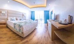 Hotel Bilyana Beach****