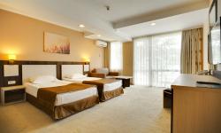 Hotel Evrika Beach Club****