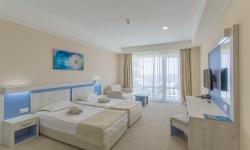 Hotel Evrika Beach Club****